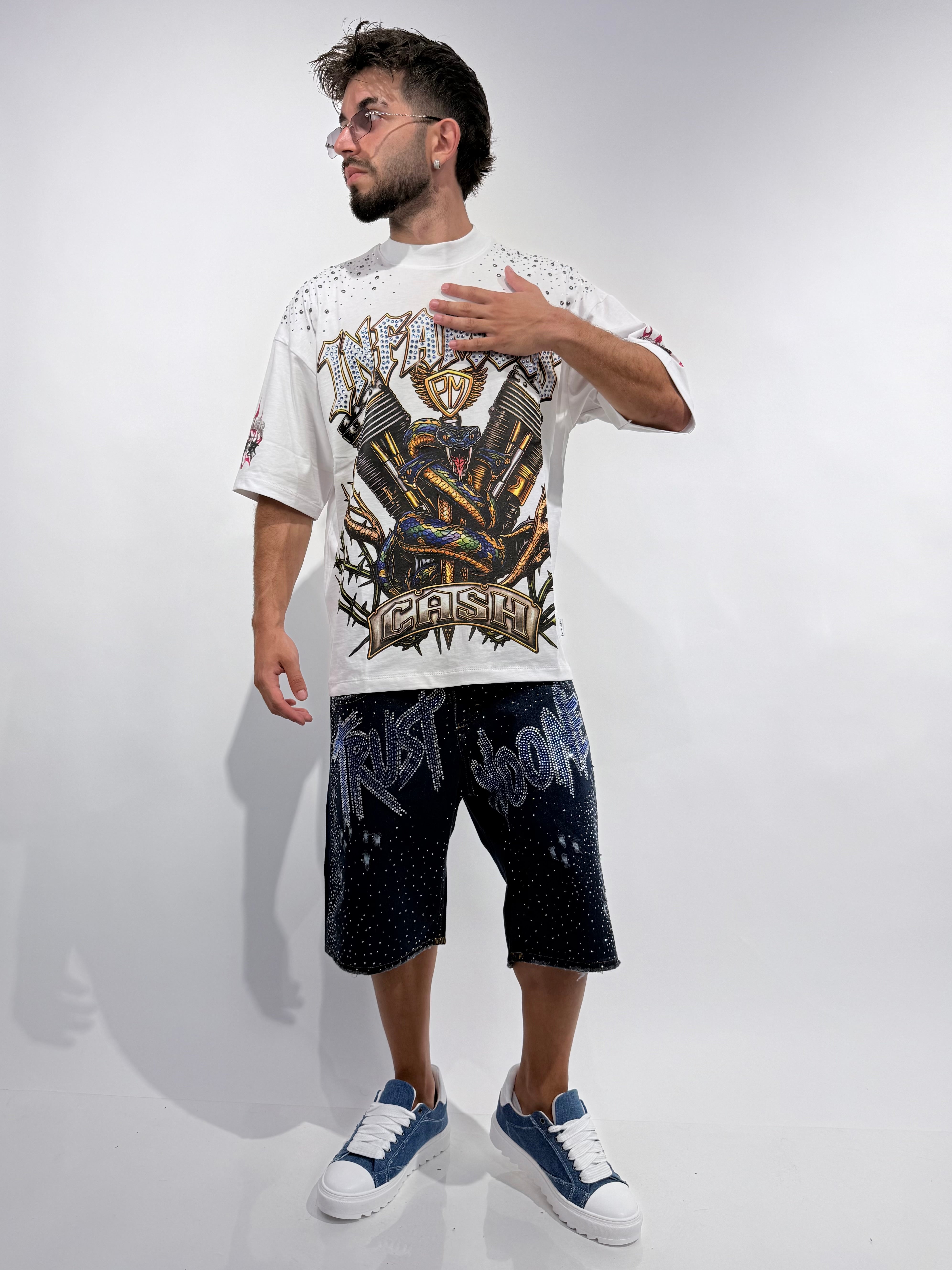 T-shirt Infamous