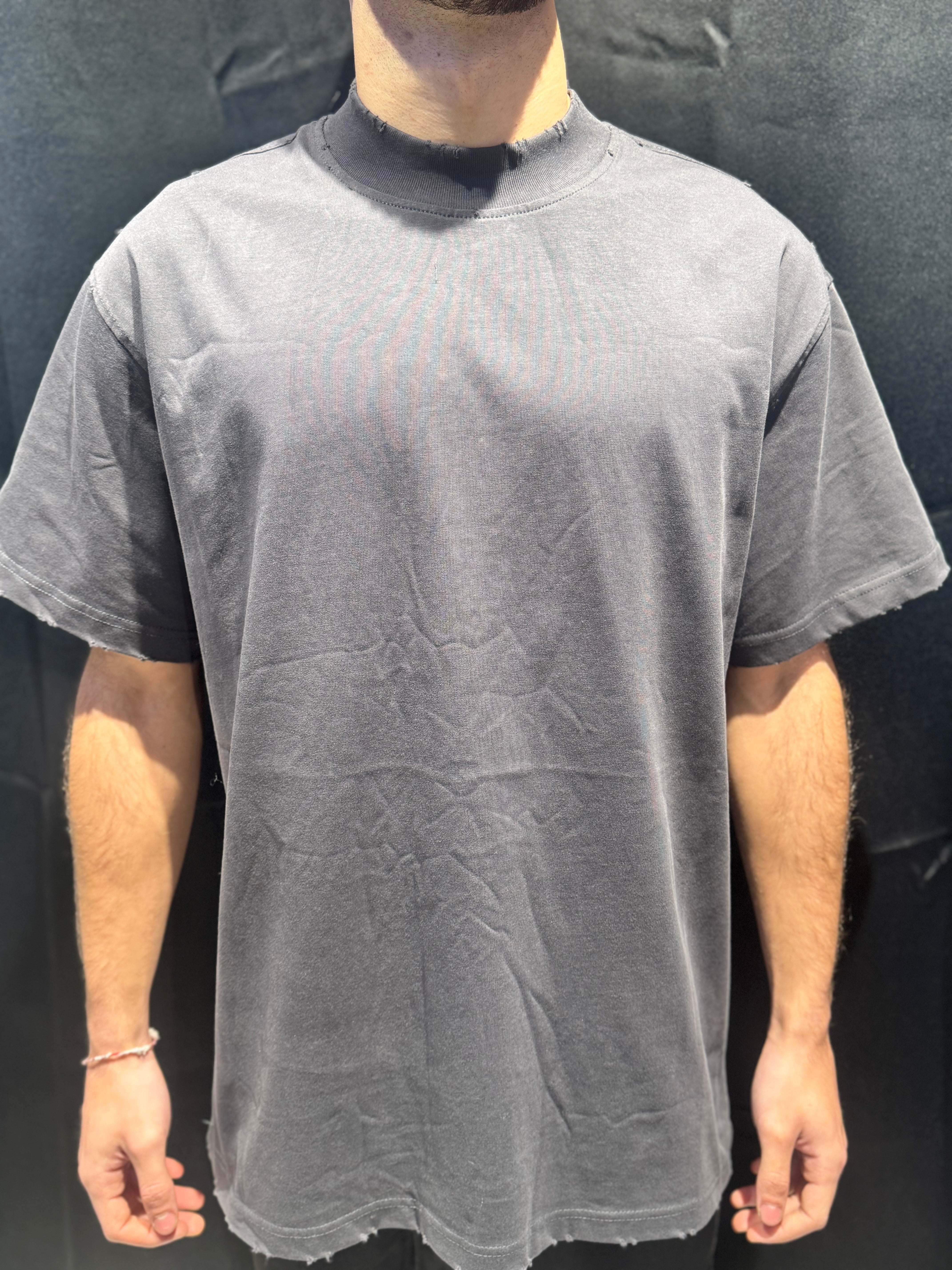 T-shirt Destroyed