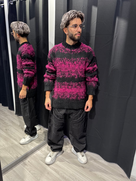 Maglione Over Abstract