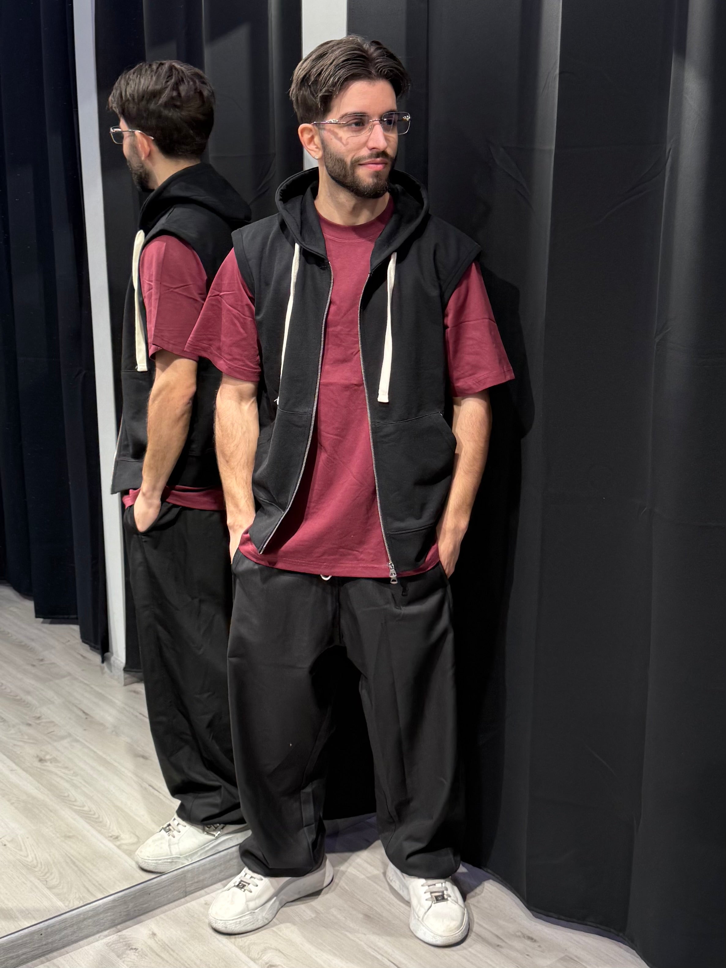 Smanicato con Cappuccio