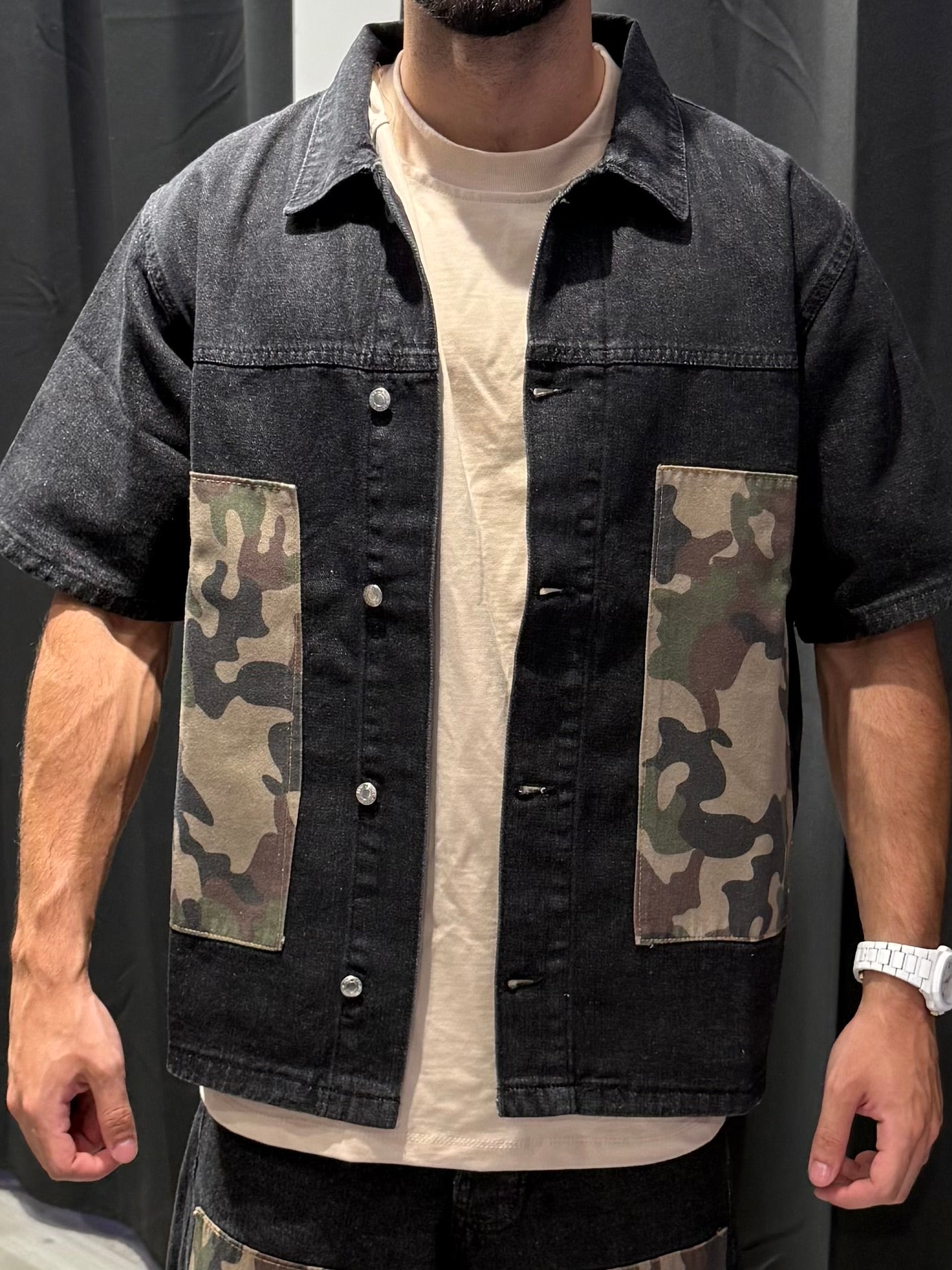 Completo Military Carpenter