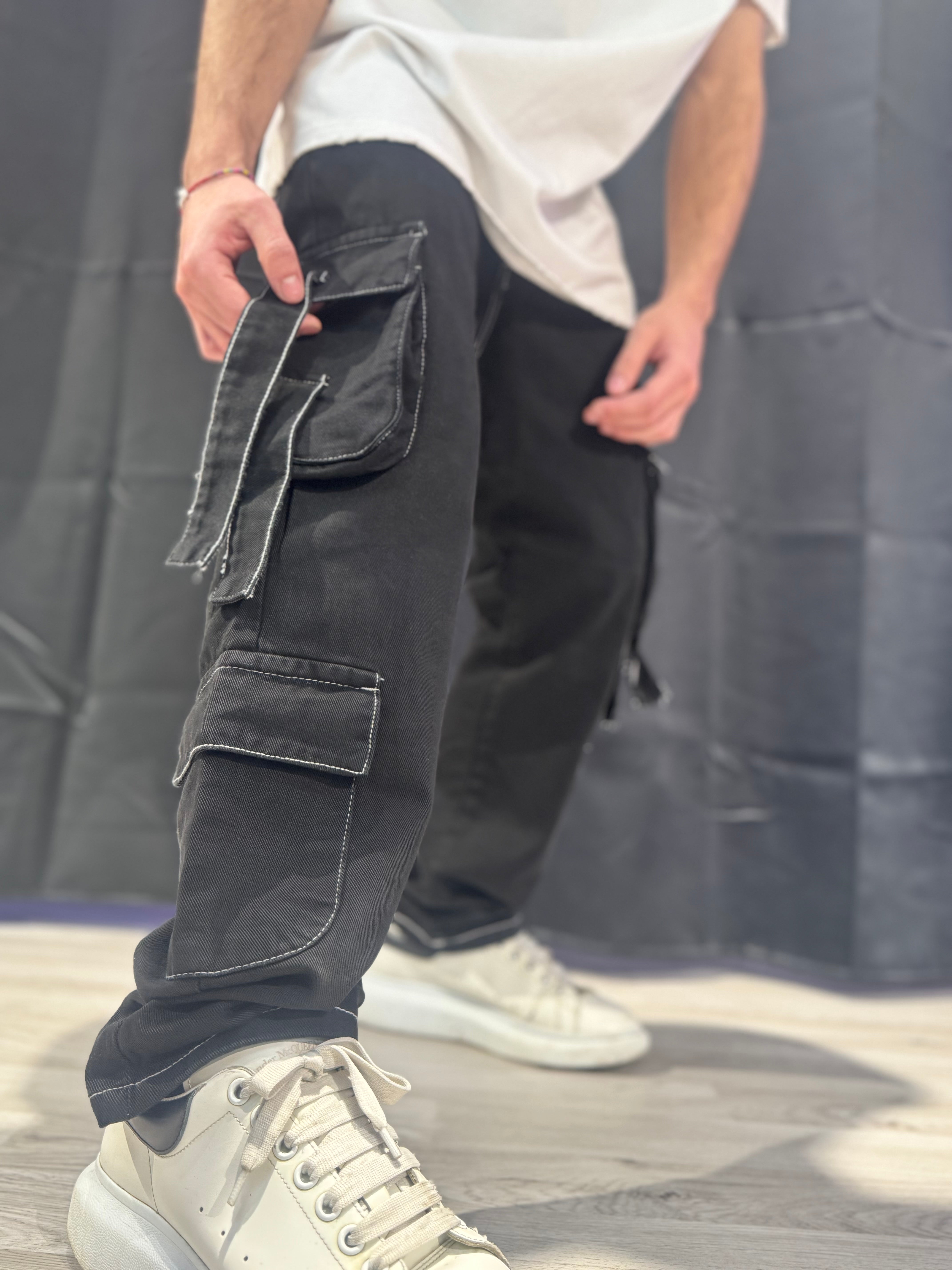 Jeans Hanging Lace