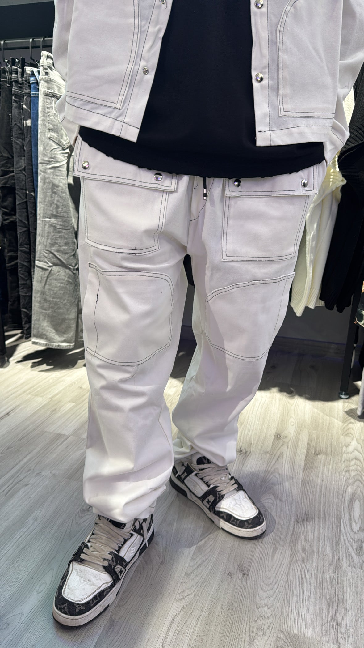 Black Stitch White Set