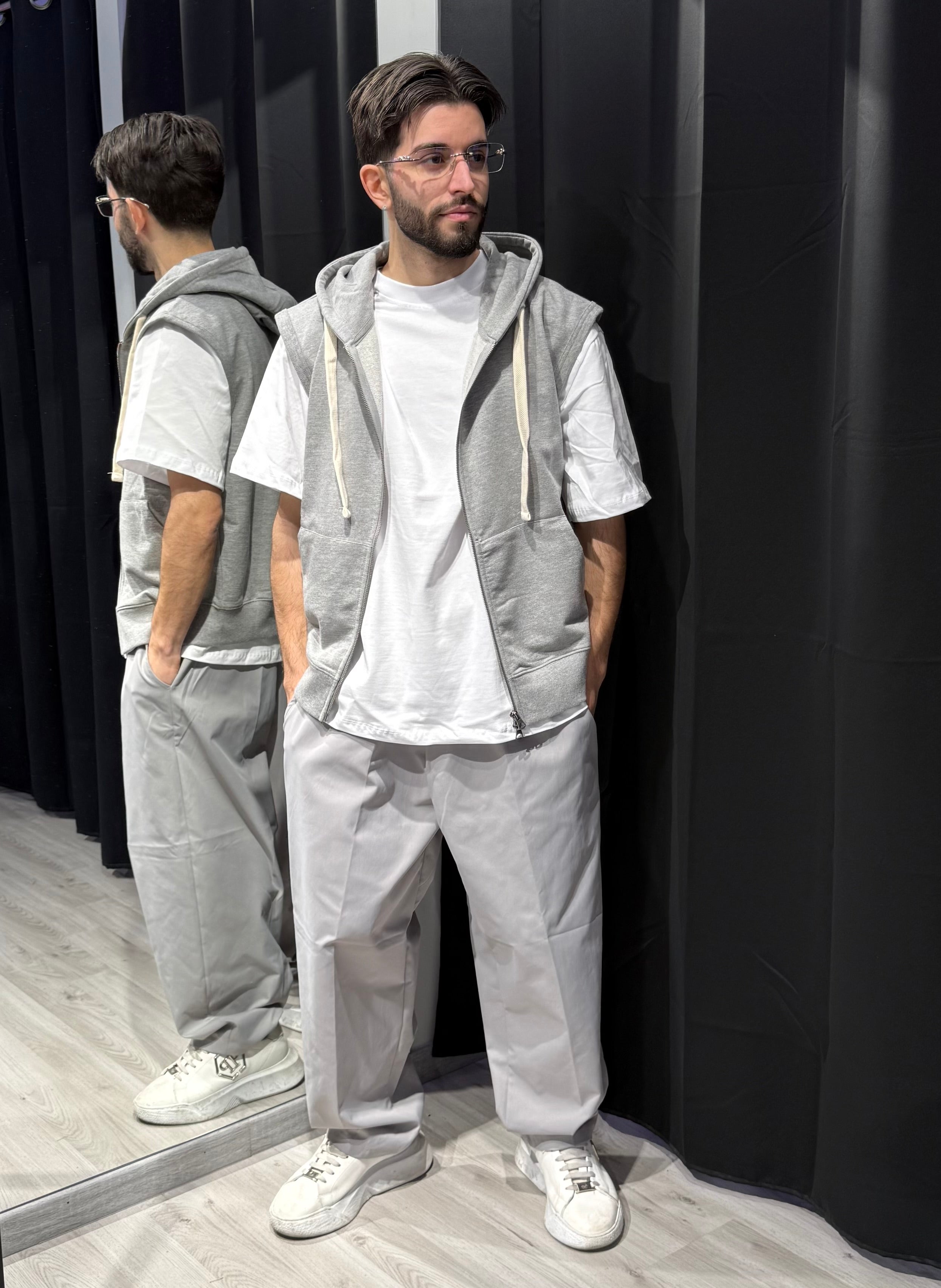 Smanicato con Cappuccio