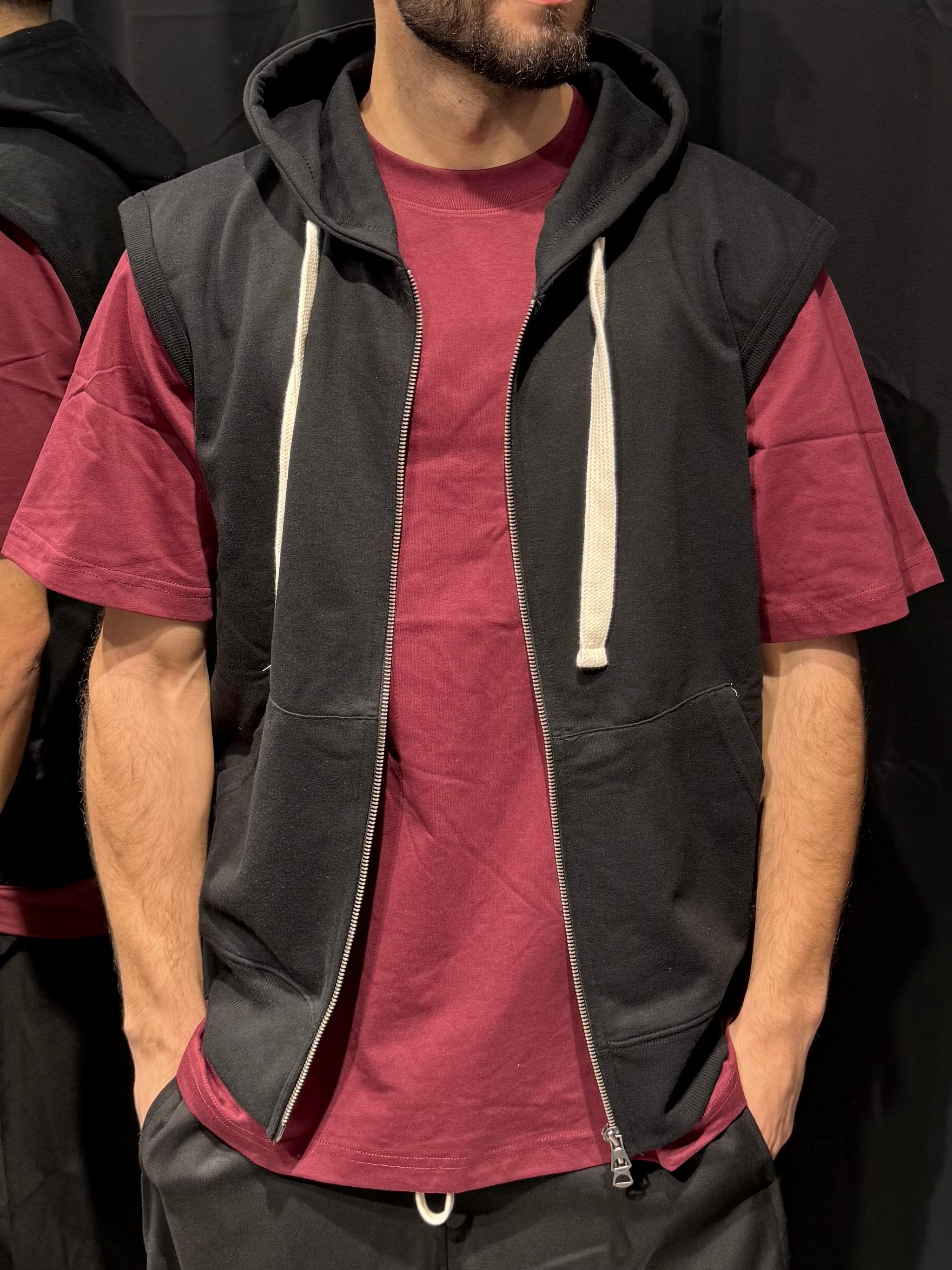 Smanicato con Cappuccio