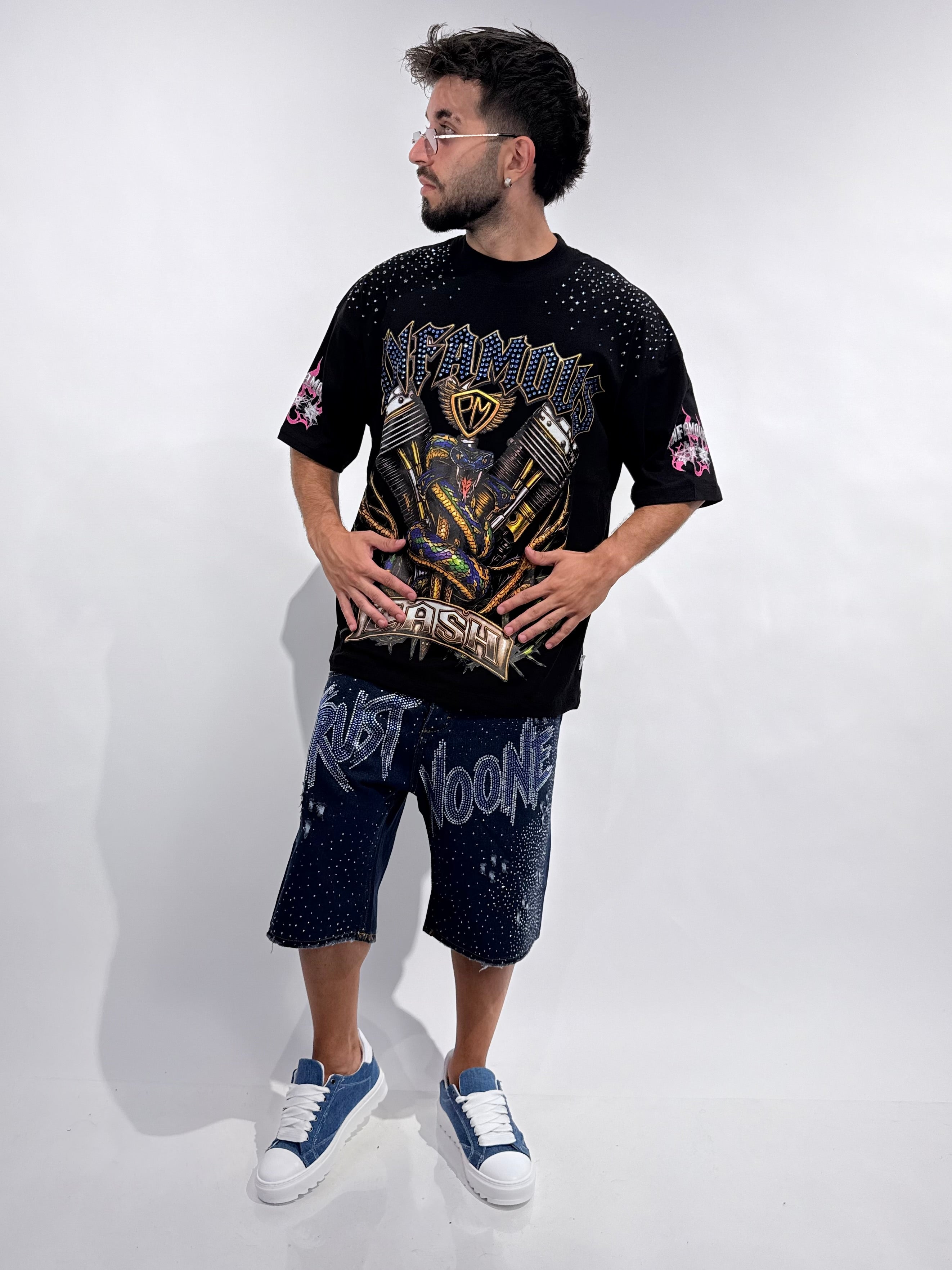 T-shirt Infamous