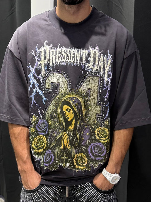 T-shirt Present Day