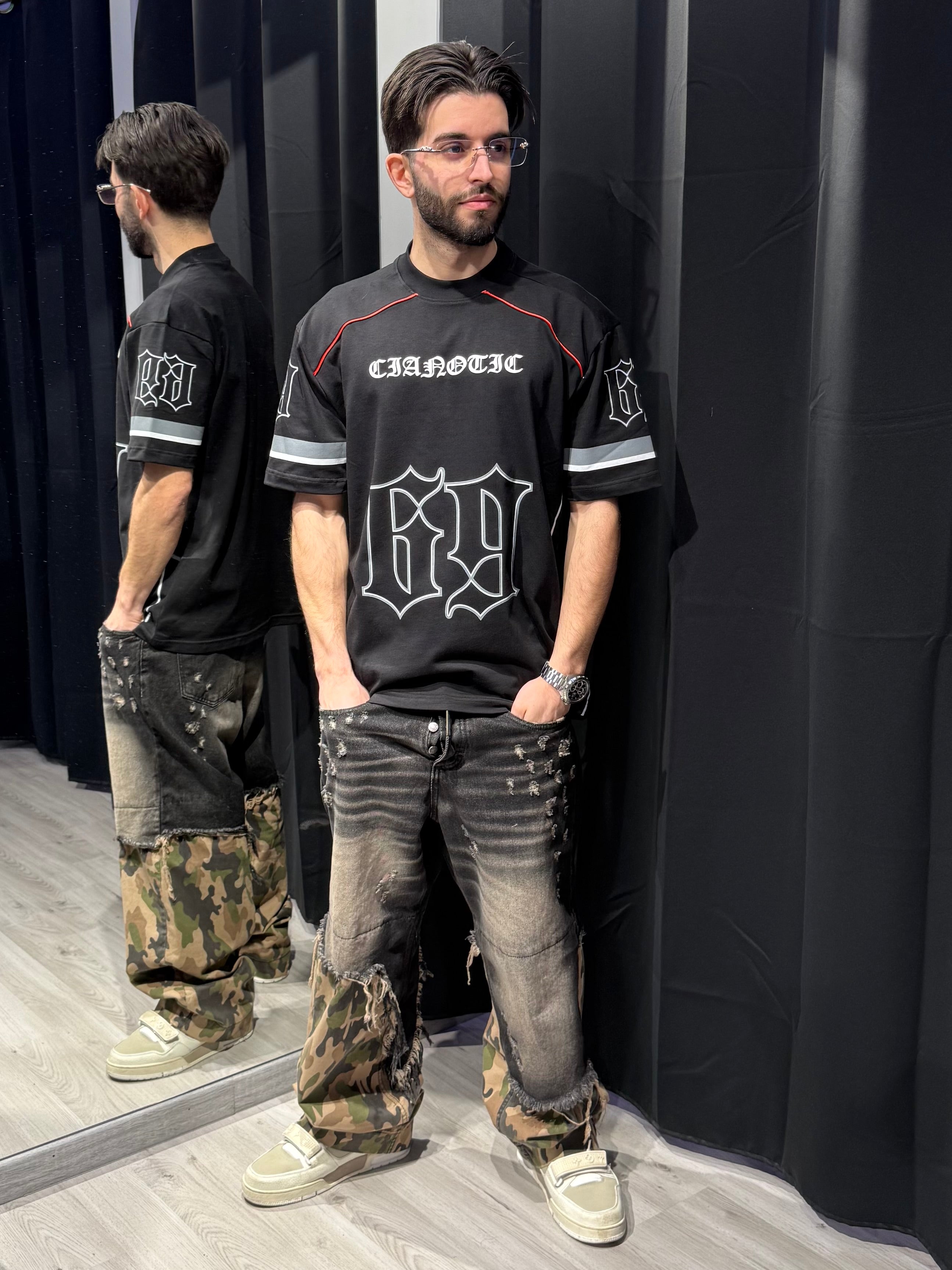 T-shirt Cianotic