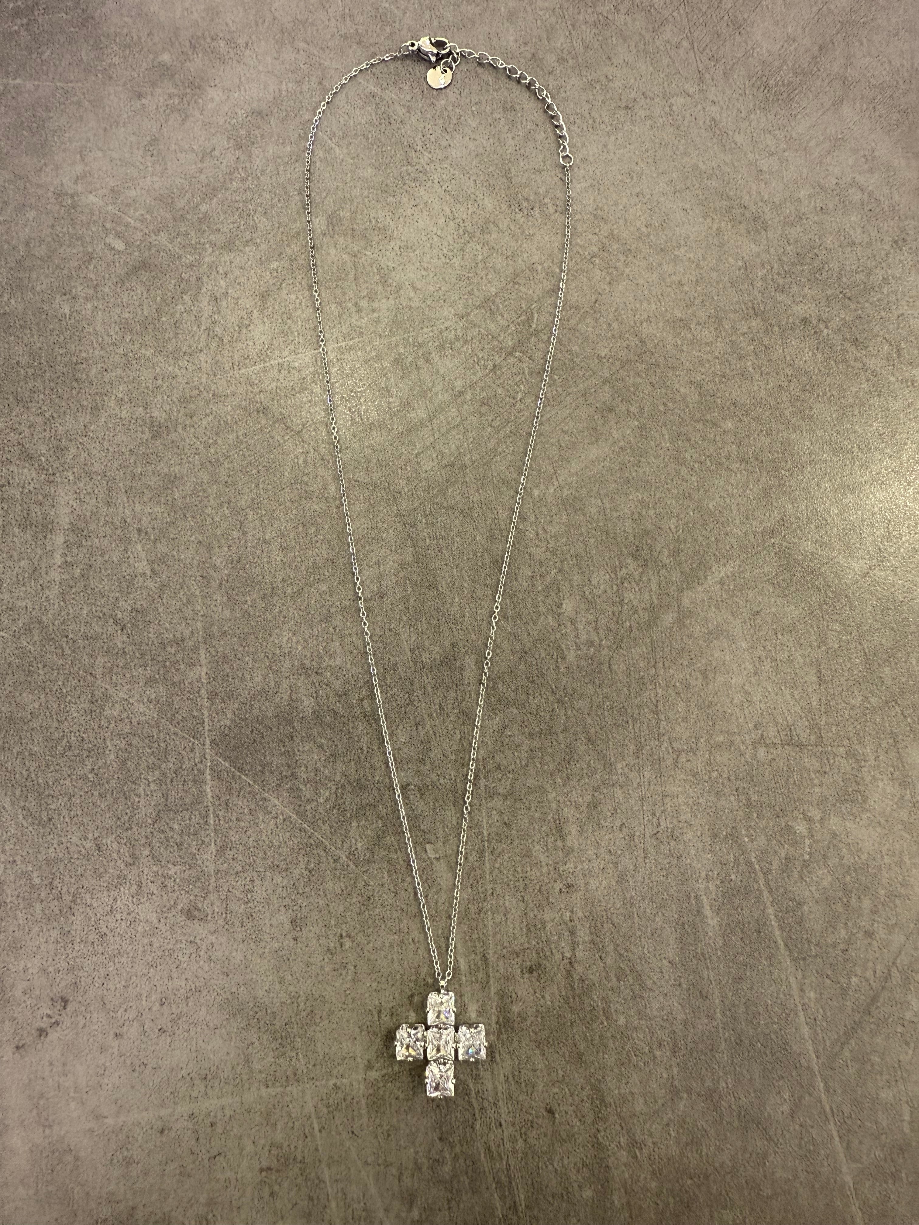 Collana Croce Stile 4