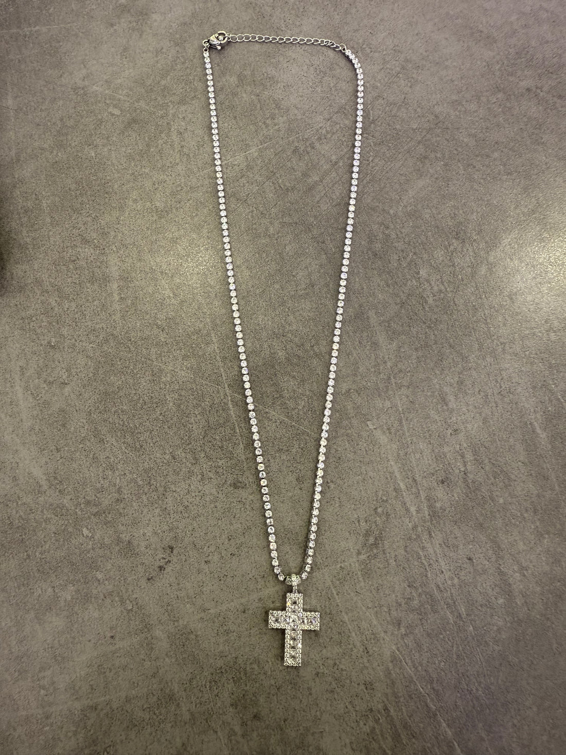Collana Croce Stile 3