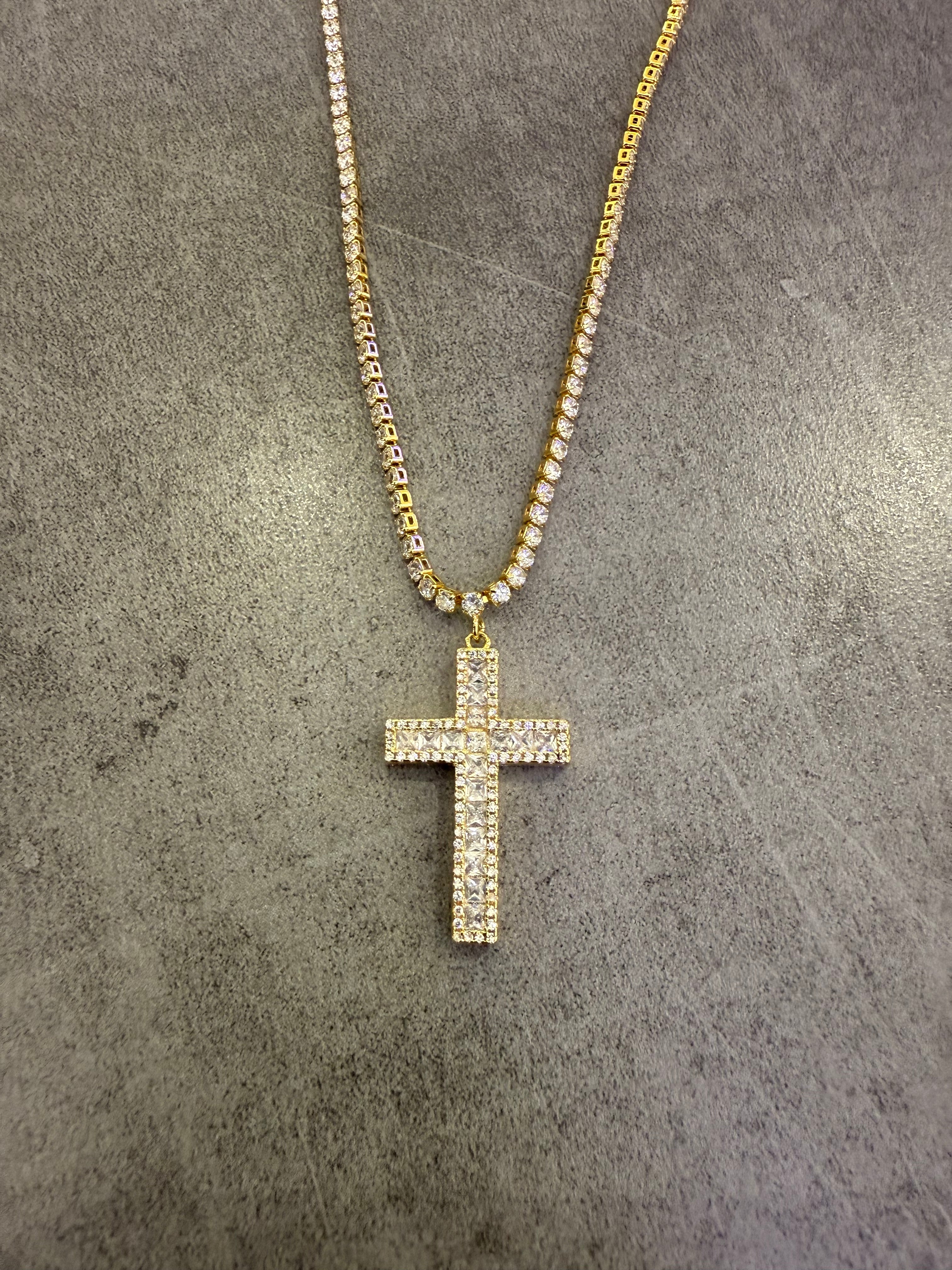 Collana Croce Stile 2